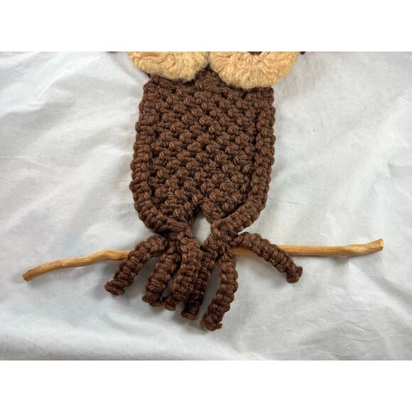 Macrame Owl on Branch Wall Hanging 26" Long Jute Vintage 1970s - Picture 2 of 4